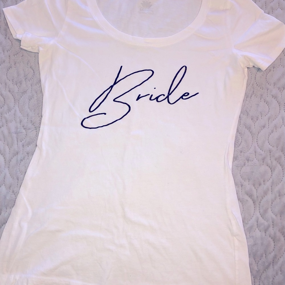 Small short sleeved white bride shirt